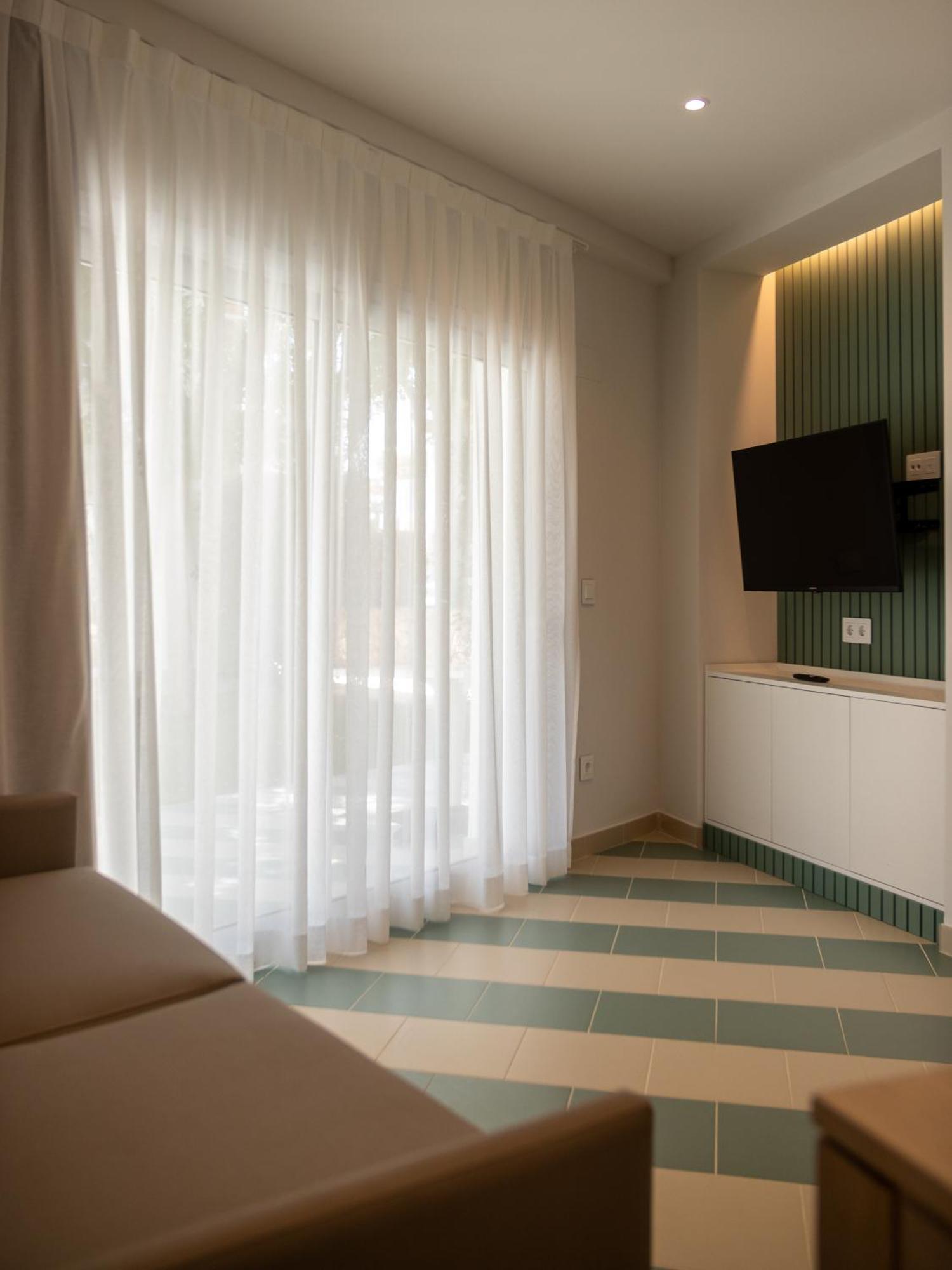 Apartamentos Sunway Arizona Σίτζες Εξωτερικό φωτογραφία